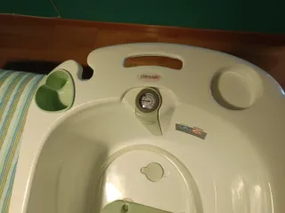 Bañera bebé con patas y termómetro
