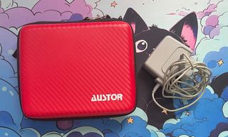 Nintendo 2DS Negra y Azul con funda y cargador