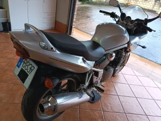 Suzuki Bandit S Plata