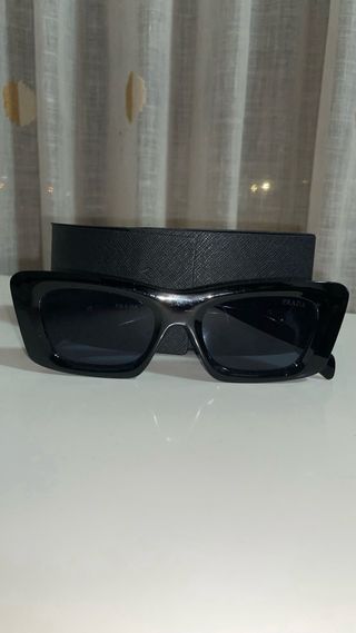 Gafas de sol Prada Negras