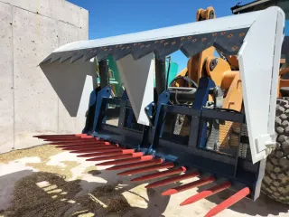 Horquilla para tractor para bolos y silo