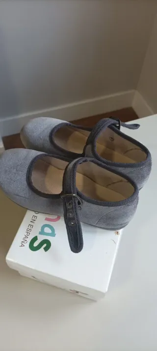 Merceditas Pisamonas terciopelo grises Talla 28
