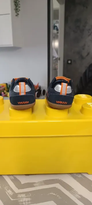 Bambas Munich niño azul y naranja