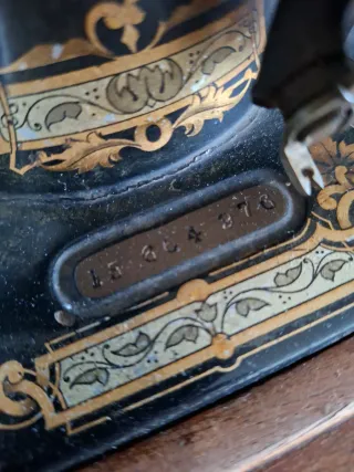 Máquina de coser Singer modelo 27