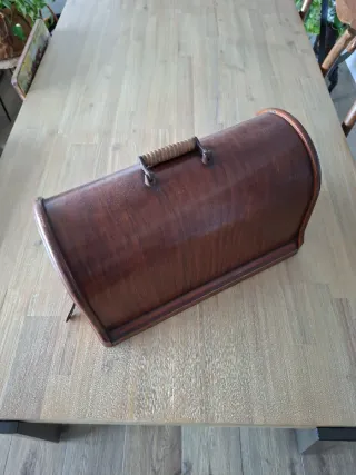 Máquina de coser Singer modelo 27