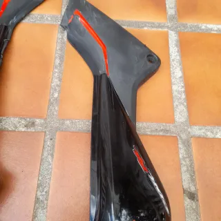 Tapas Laterales Honda CBR 125R