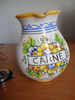 Jarra de cerámica Talavera Carne