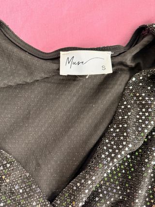 Vestido de fiesta azul, beige y con lentejuelas