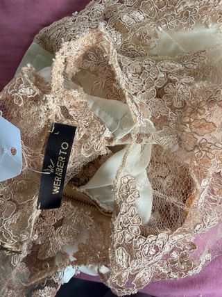 Vestido de fiesta azul, beige y con lentejuelas