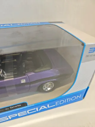 Maisto Dodge Challenger r/t 1:24 maisto