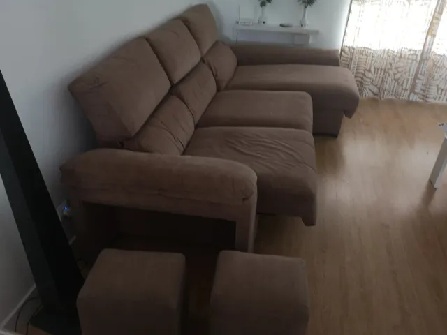 Sofá más Chaise longe.