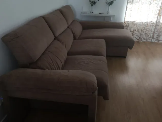Sofá más Chaise longe.