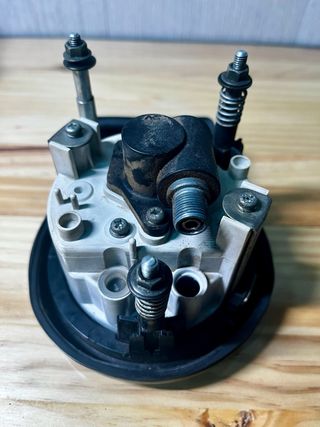 Cuentakilómetros Suzuki Savage 650