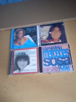 RAFFAELLA CARRA,MARI TRINI ANGELA CARRASCO,ROSA LE