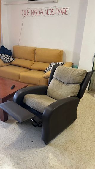 Sillón reclinable tela y piel