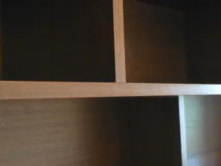 Armario antiguo madera con estantería