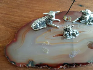 Belén de plata sobre Geoda