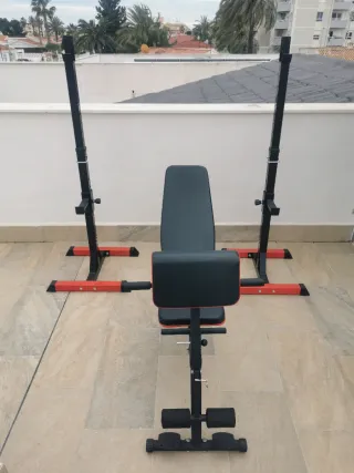 Banco de pesas y soporte para sentadillas