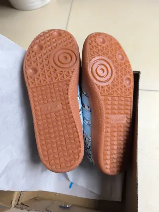 Zapatillas Adidas Niña Beige y Azul