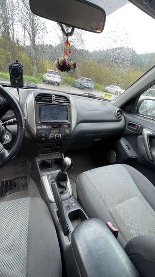 Toyota RAV4 2004