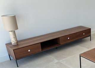 Mueble TV Kave Home Vedrana y mesas - URGE