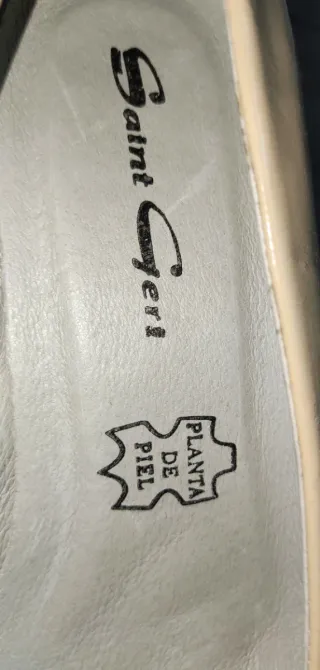 Tacones elegantes con interior de piel