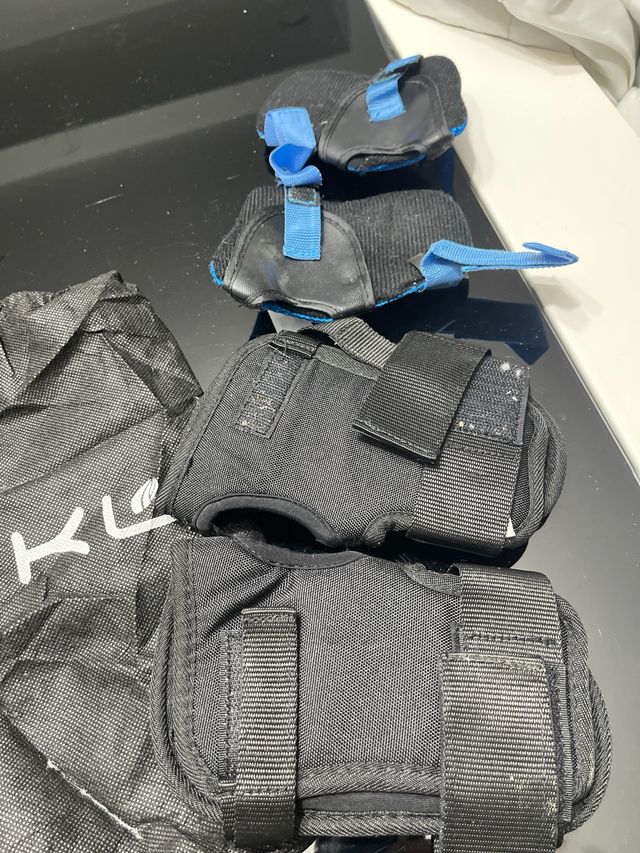 Patines línea Oxelo y protecciones