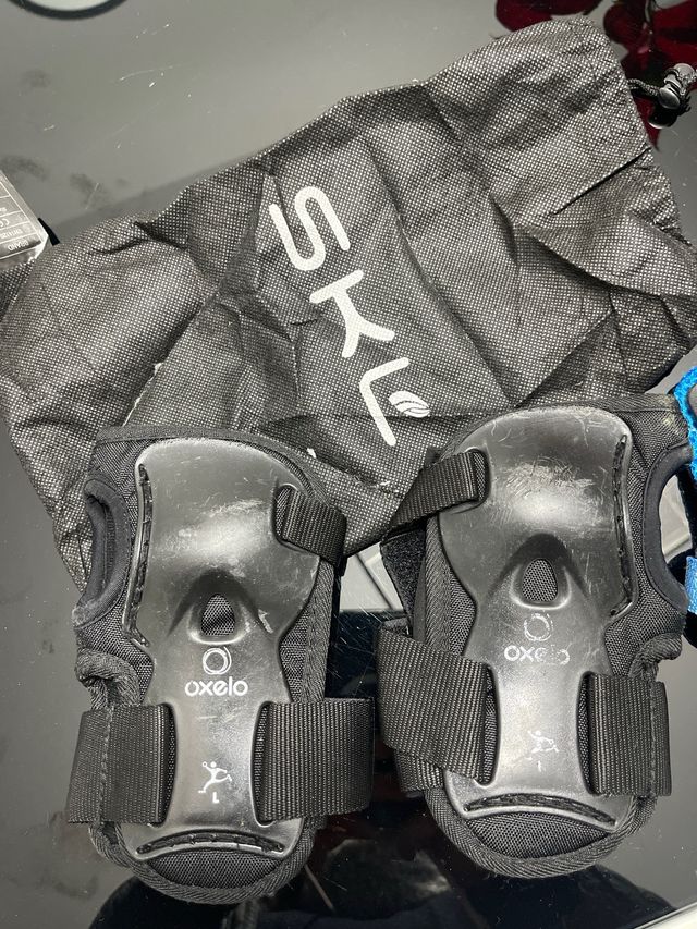 Patines línea Oxelo y protecciones