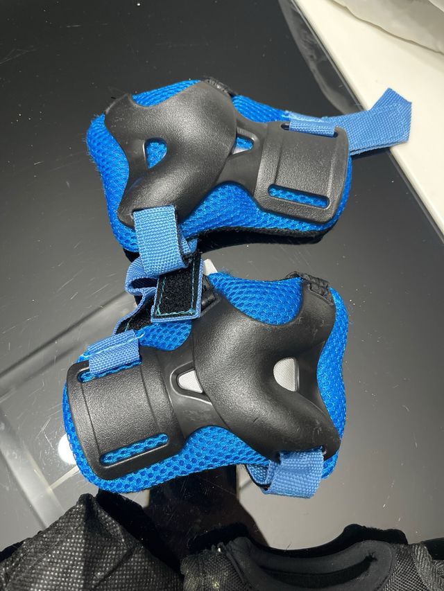 Patines línea Oxelo y protecciones