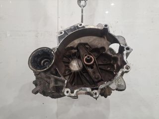 AUDI A1 2015 1,4 L gasolina 6 [mvr: velocidad] caja de cambios manual 2U300050NX