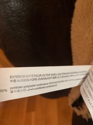 Chaleco Stradivarius efecto piel forrado