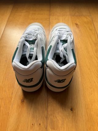 New Balance 550.