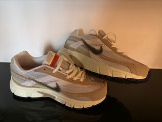 Zapatillas Nike Beige y Verde