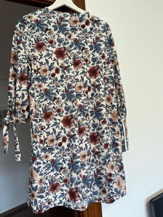 Vestido beige estampado floral