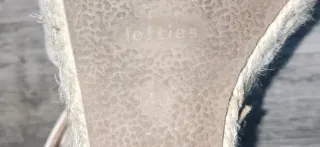 Sandalias cuña beige