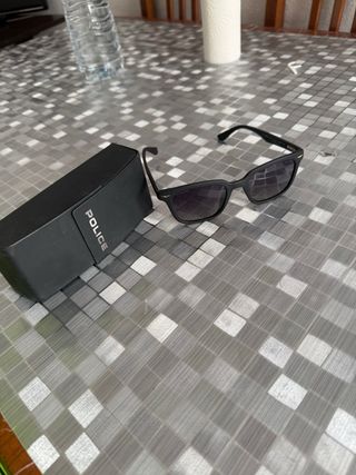 Gafas de sol Police negras sin usar