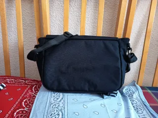 Bandolera Eastpak Negra