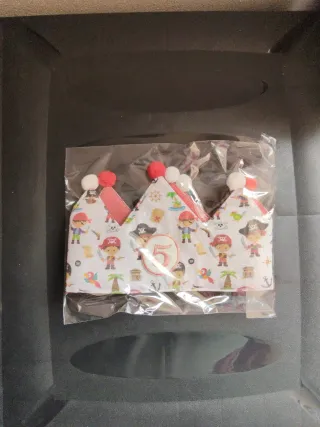 Corona de cumpleaños pirata para niño