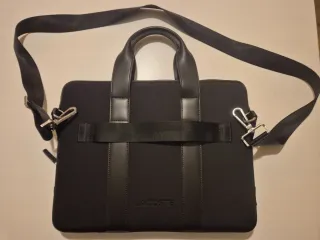 Maletín Lacoste Negro en perfectas condiciones