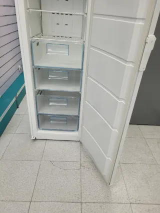 Congelador vertical 181,cm garantía + transporte