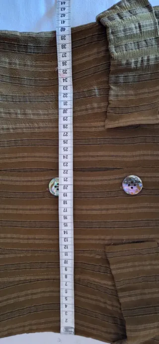 Abito al ginocchio con bottoni