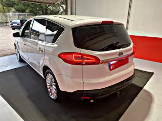 Ford S-MAX 2013