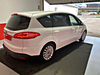 Ford S-MAX 2013