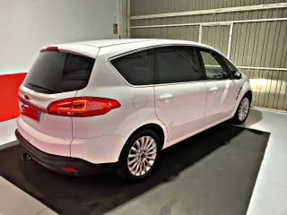 Ford S-MAX 2013