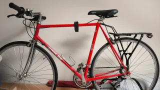 Bicicleta carretera convertida a urbana