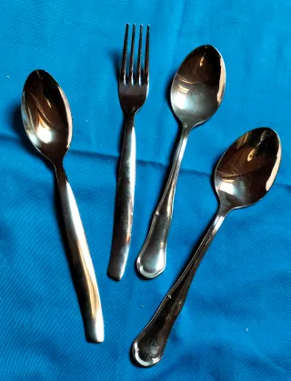 Set posate cucina e tavola.