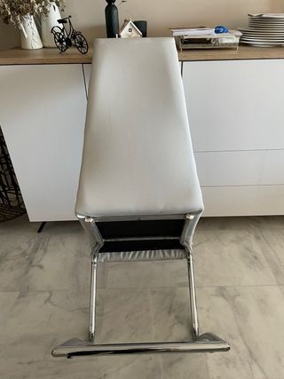 Pack 5 unid. sillas semi nuevas de alta calidad.