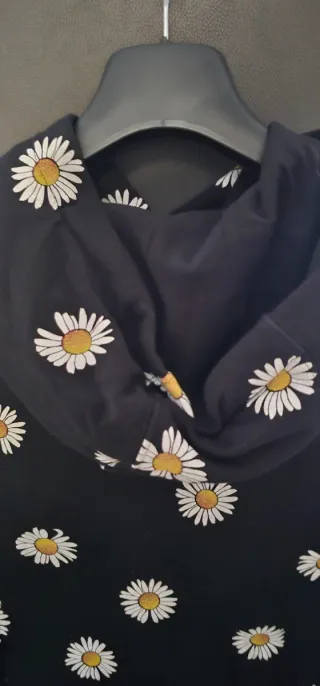 Felpa Nike Nera con Margherite Tg S