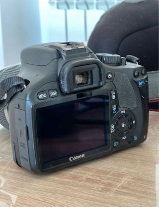 Cámara Canon EOS 550D + Bolso y Accesorios