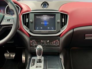 Maserati Ghibli 3.0 V6 DS 275CV RWD